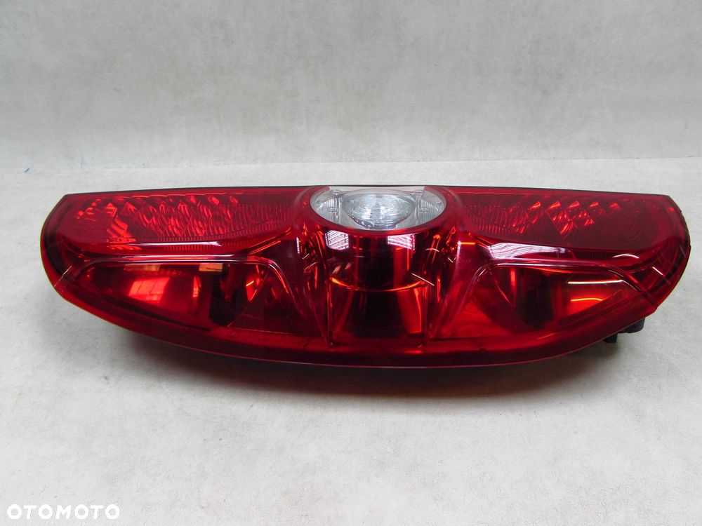 FIAT DOBLO II COMBO D 10-22 LAMPA TYL LEWA TYLNA 20580748 519248460 - 3