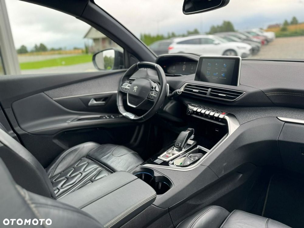 Peugeot 5008 - 19