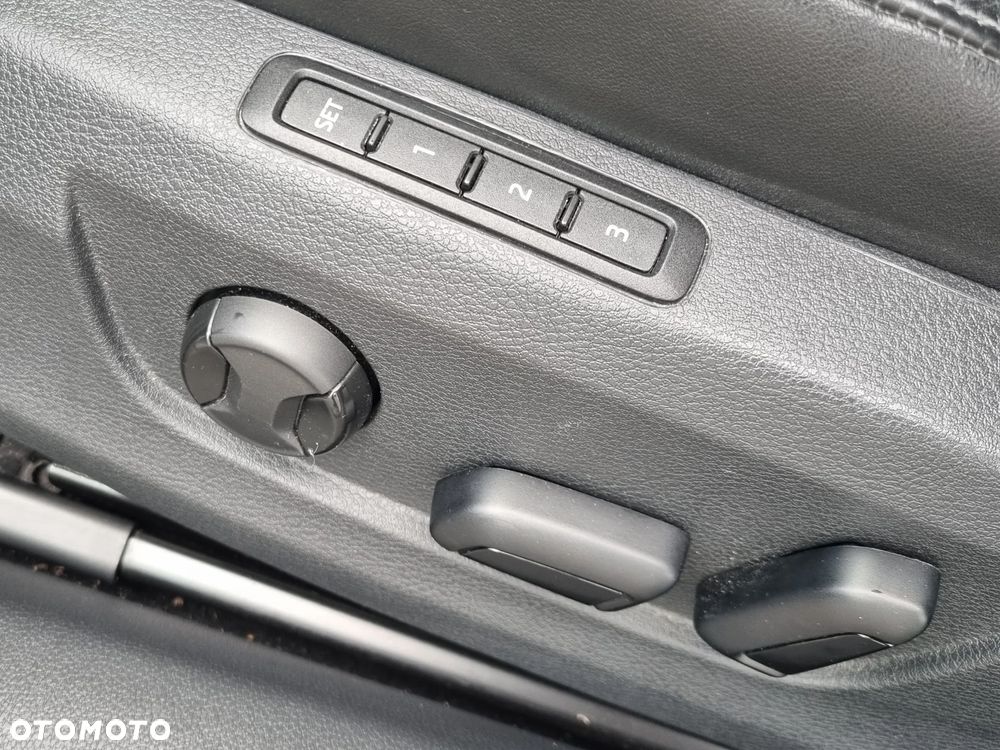 Skoda Superb 2.0 TSI L&K DSG - 31