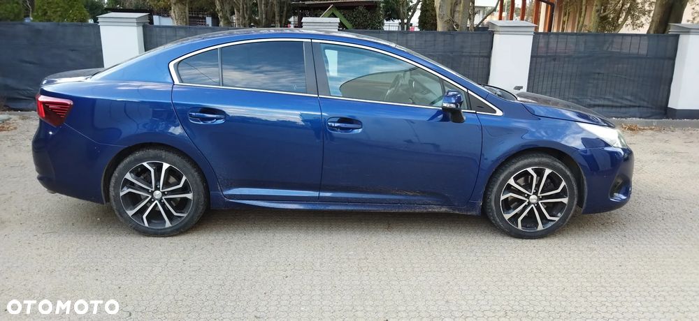 Toyota Avensis - 4