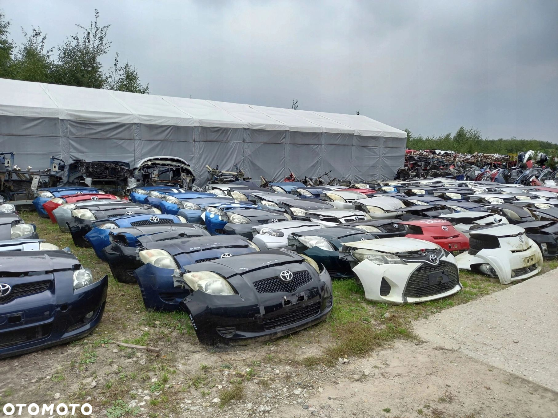 Toyota Yaris I LIFT zderzak przód przedni Uszkodzony - 15