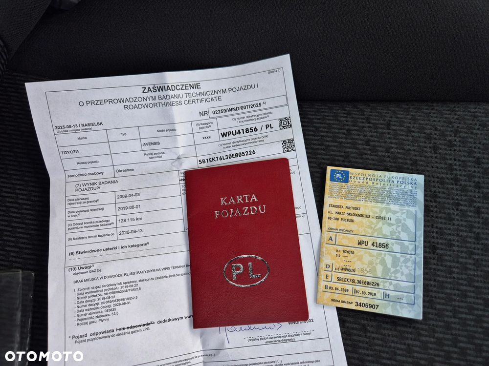 Toyota Avensis 2.0 Prestige NAVI - 39