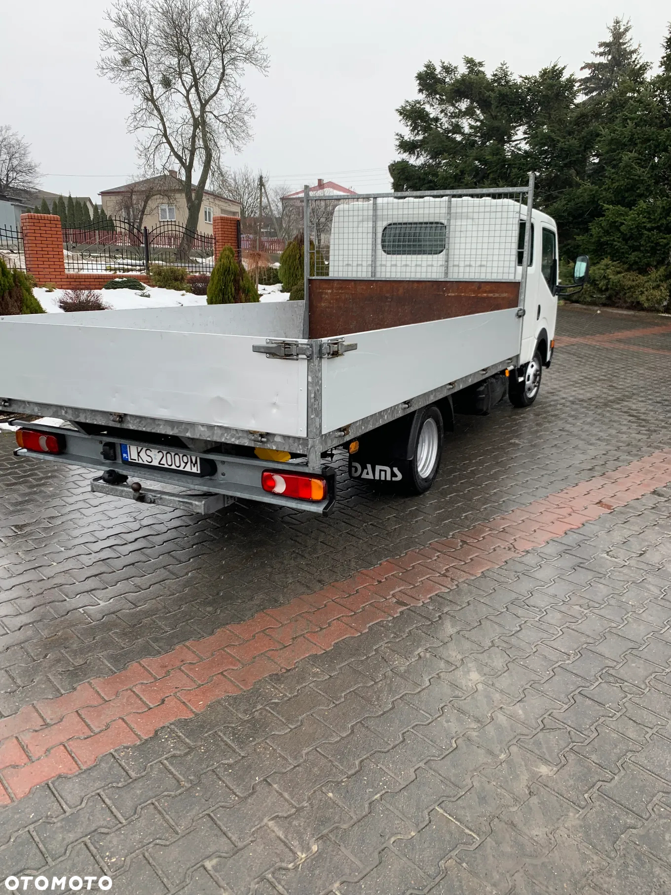 Nissan capstar - 4