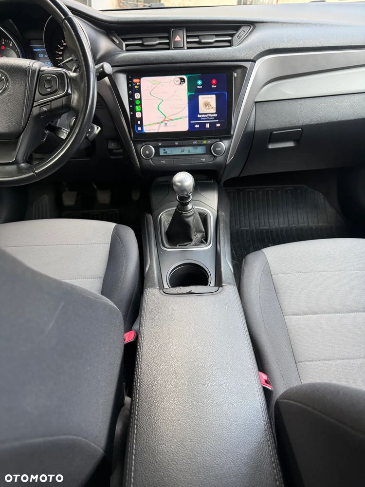 Toyota Avensis - 34