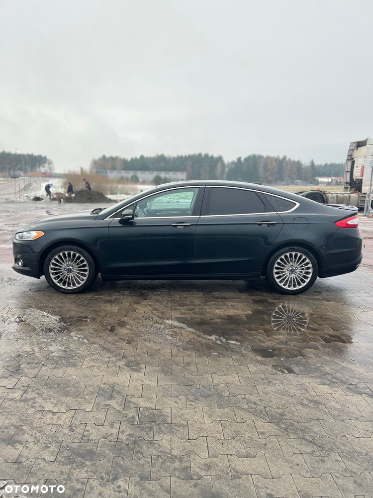 Ford Fusion 2.0 EcoBoost Titanium - 4