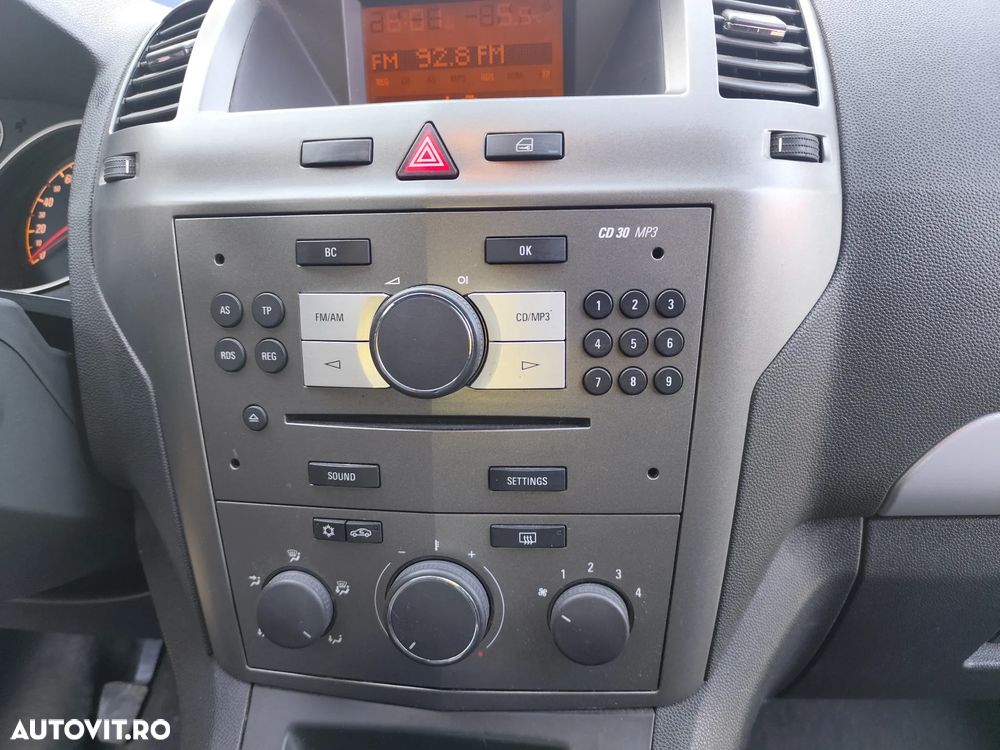 Opel Zafira 1.9 CDTI Sport - 17