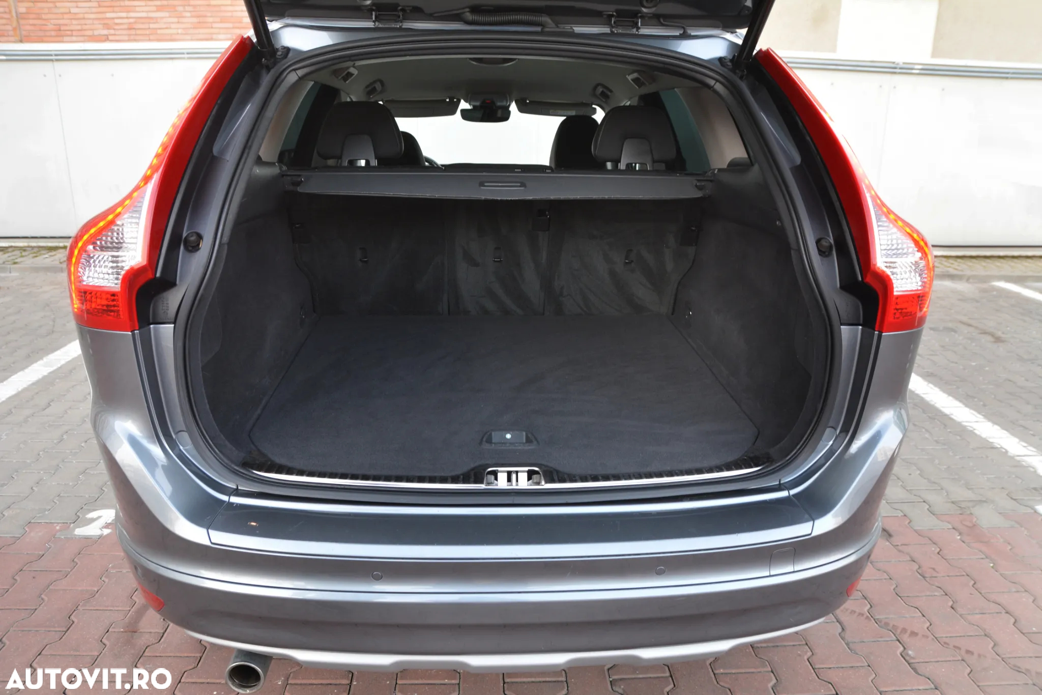 Volvo XC 60 D3 Geartronic Momentum - 20