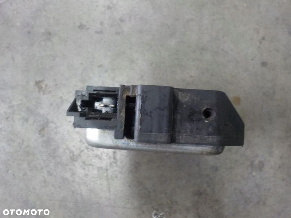 VW T4 CARAVELLE ZAMEK KLAPY TYŁ TYLNEJ - 2