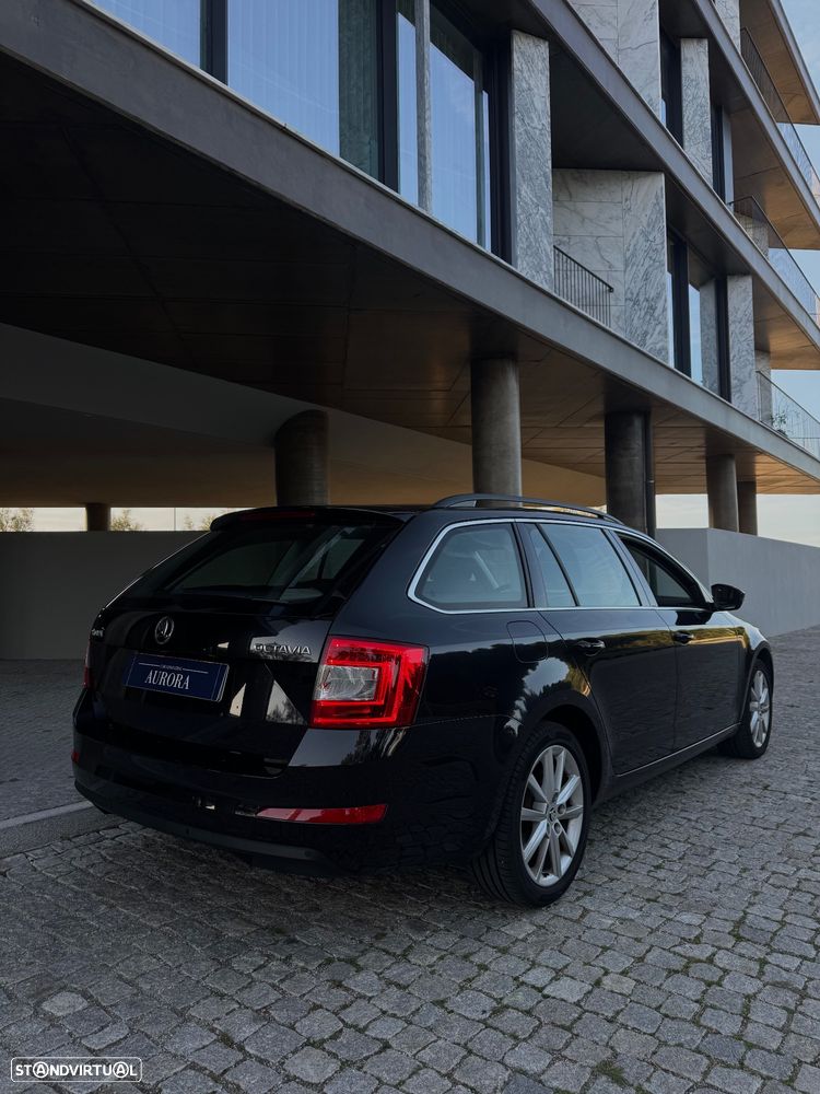 Skoda Octavia Break 1.6 TDi Style DSG - 6