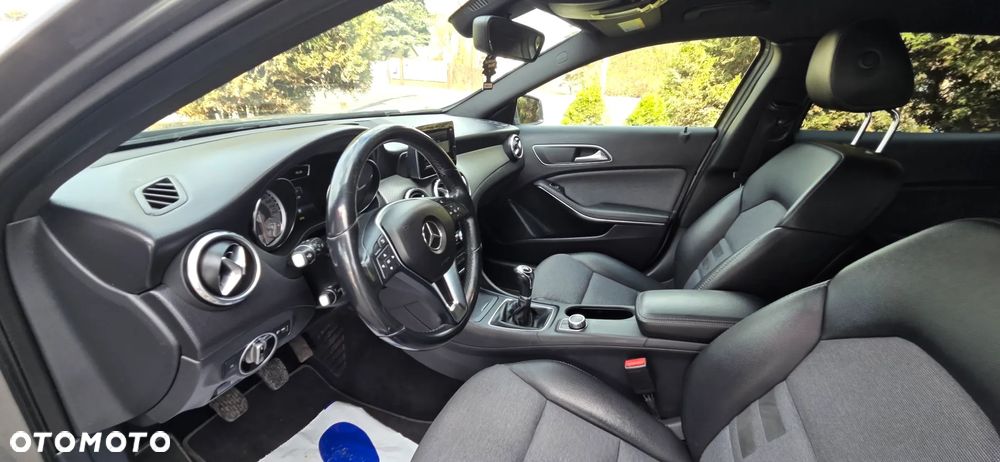 Mercedes-Benz GLA - 31