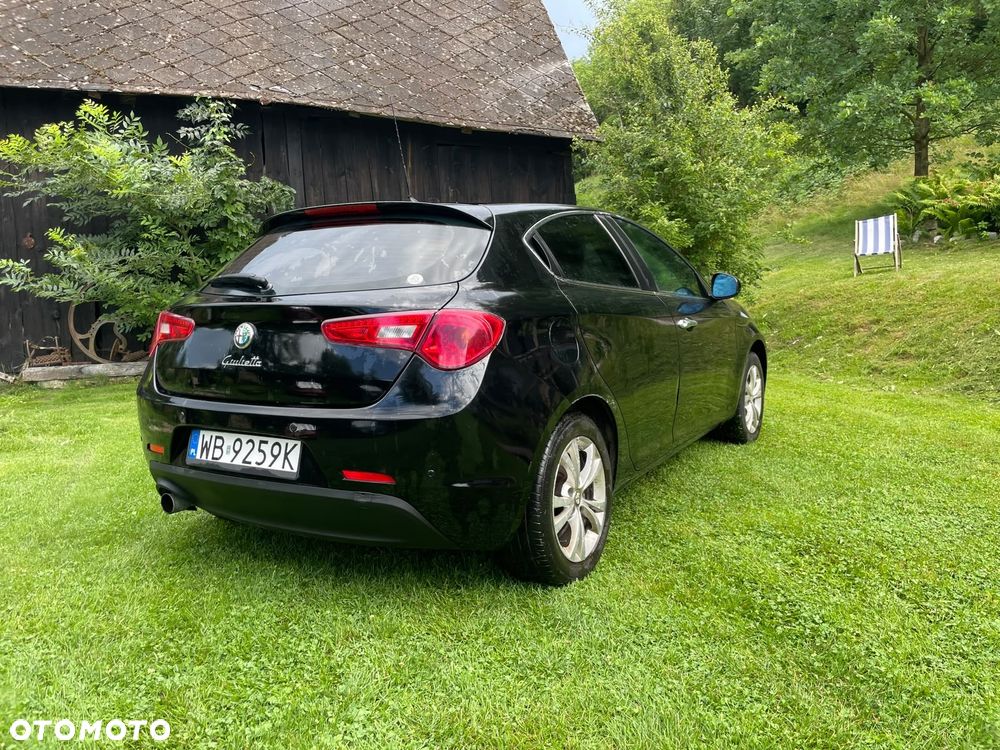 Alfa Romeo Giulietta - 2