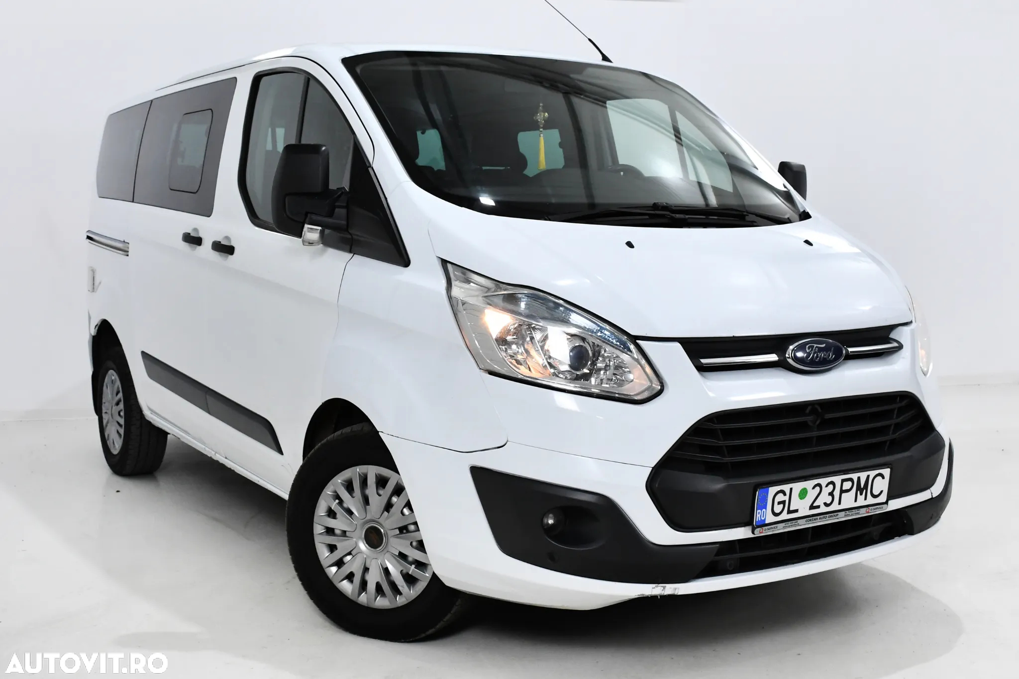 Ford Tourneo Custom - 9