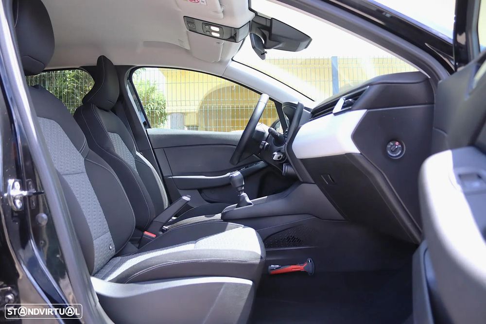 Renault Clio 1.0 TCe Exclusive - 24
