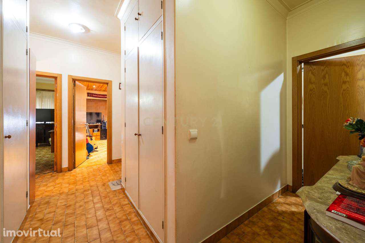 Apartamento T3 no centro da Trafaria - Grande imagem: 3/15