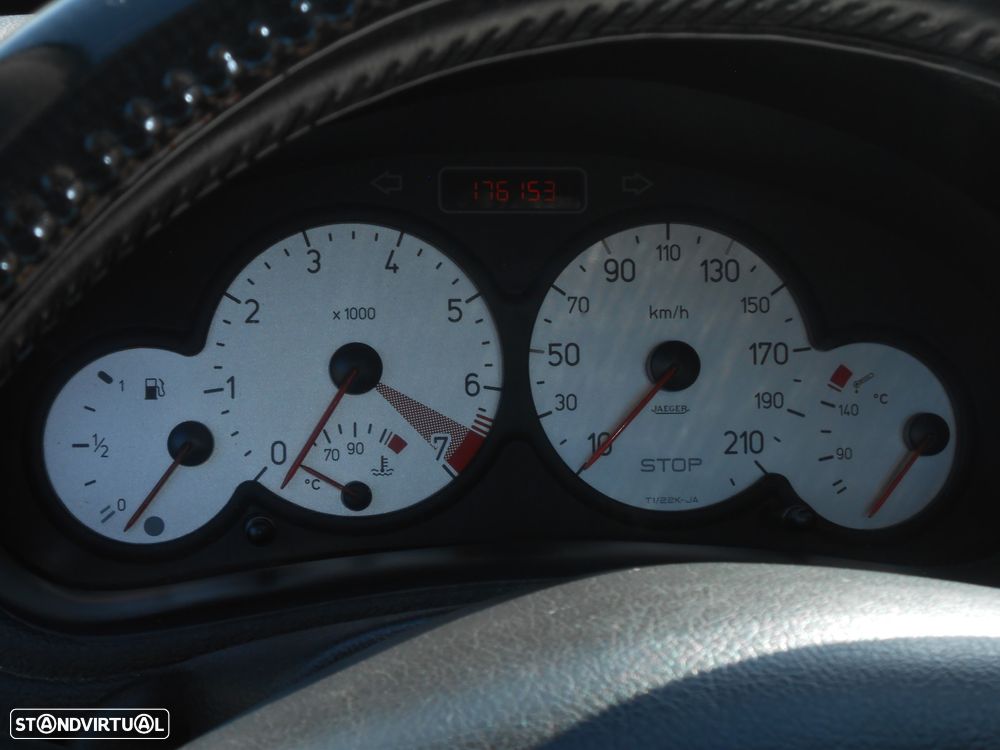 Peugeot 206 CC 1.6 - 13