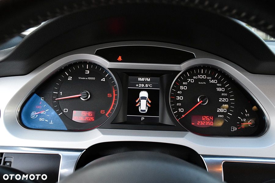 Audi A6 Avant 2.7 TDI DPF quattro tiptronic - 28