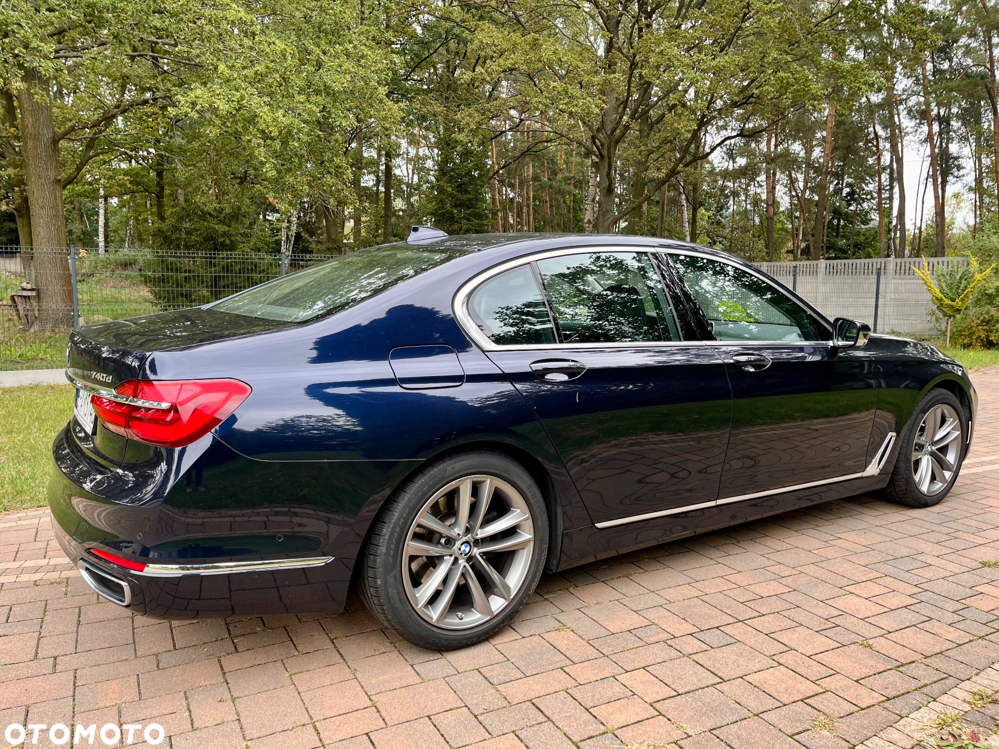 BMW Seria 7 740d xDrive - 4