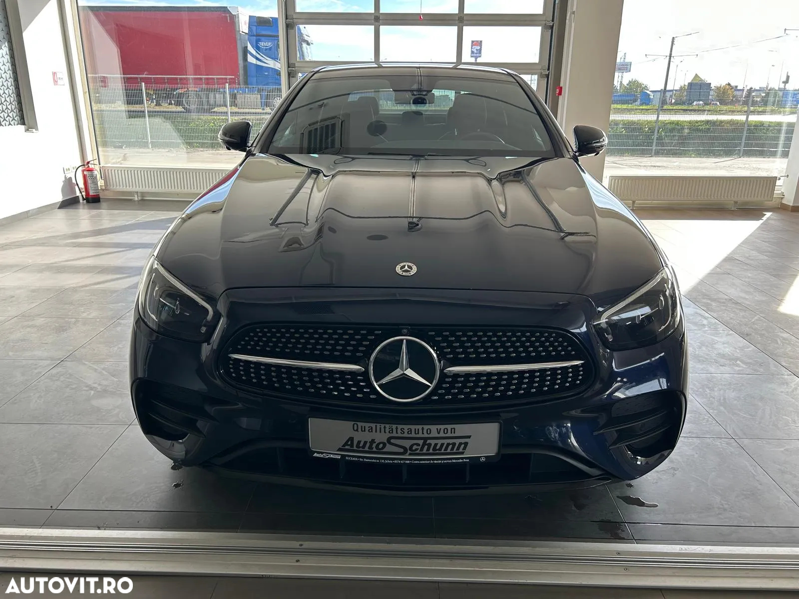 Mercedes-Benz E 300 de 9G-TRONIC AMG Line - 4