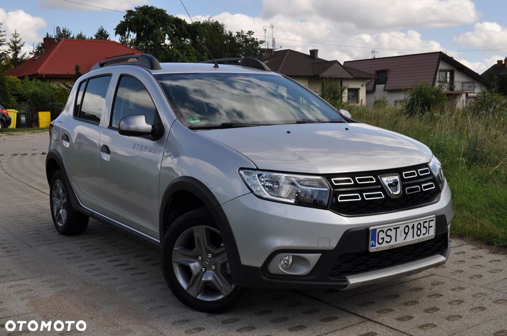 Dacia Sandero 0.9 TCe SL Celebration S&S EU6 - 3