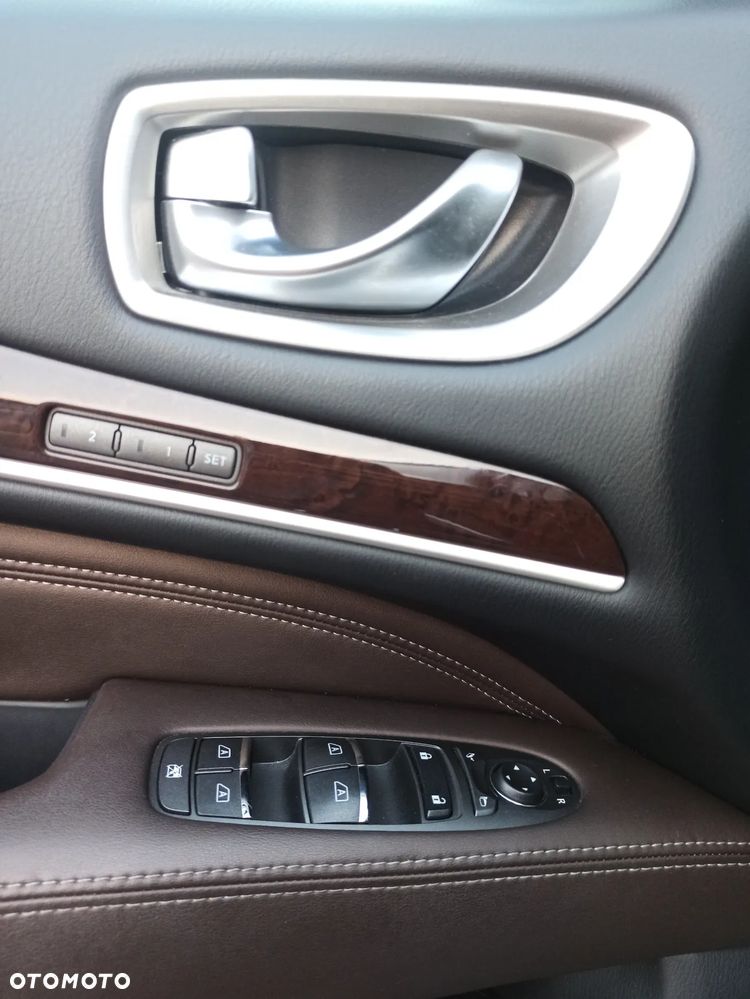 Infiniti QX60 - 19