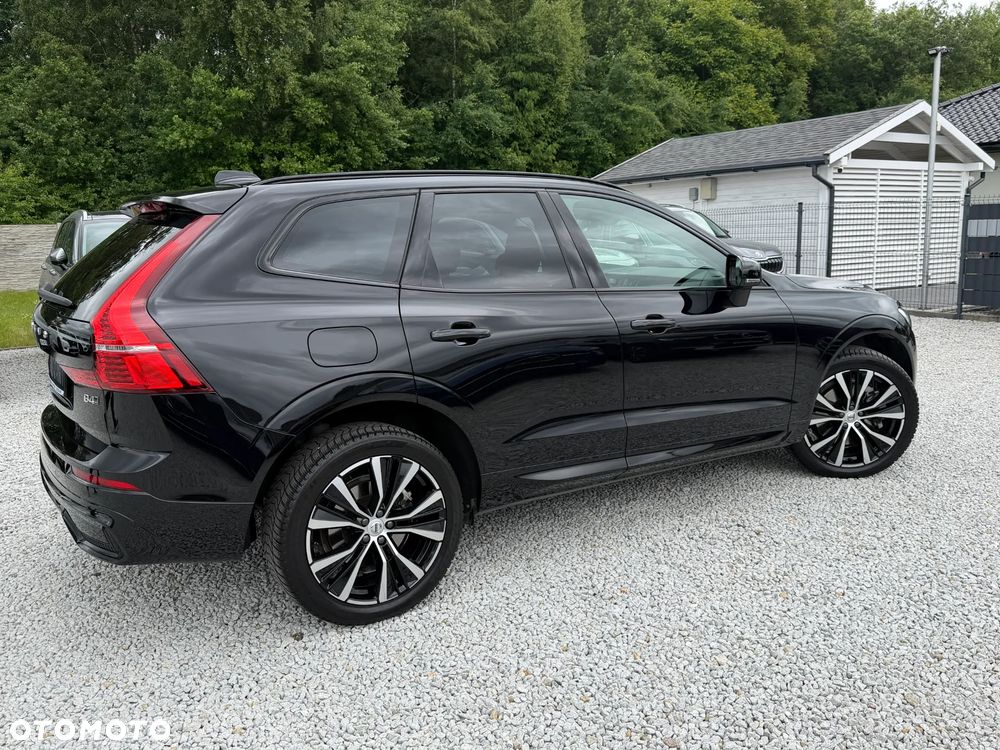 Volvo XC 60 B4 D AWD Ultimate Dark - 16
