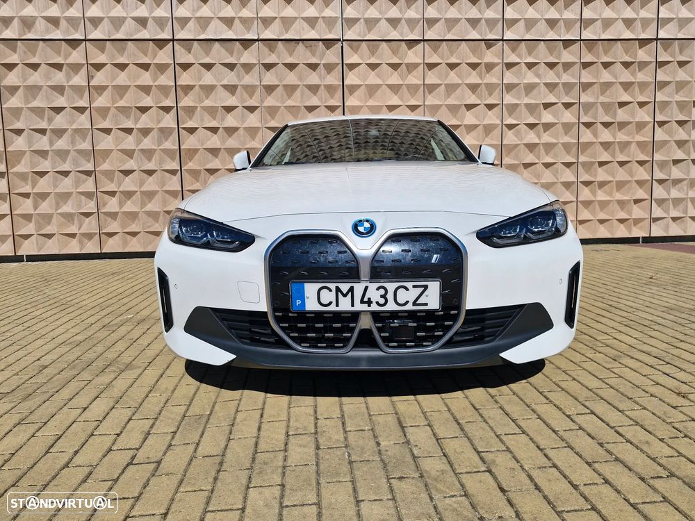 BMW i4 - 3