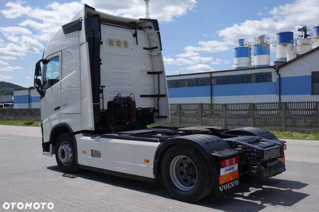 Volvo FH 500 GLOBETROTTER / STANDARD/ AUTOMAT / EURO 6 / LODÓWKA / KLIMATYZACJA POSTOJOWA/ 2 ZBIORNIKI PALIWA - 7