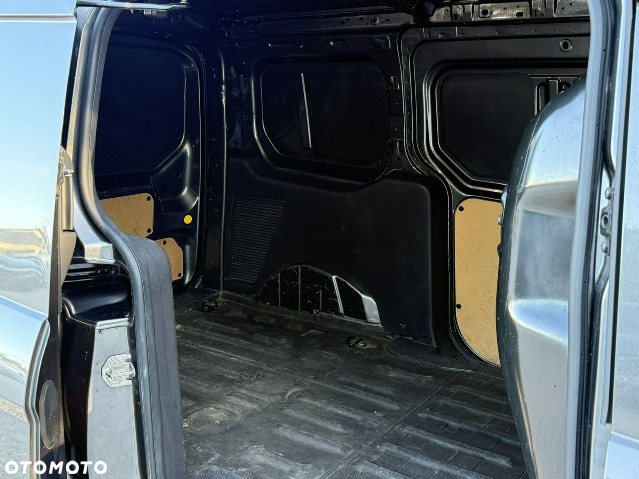 Ford Transit Connect - 14