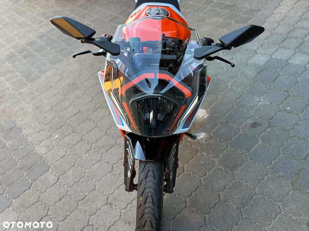 KTM RC 125 - 22