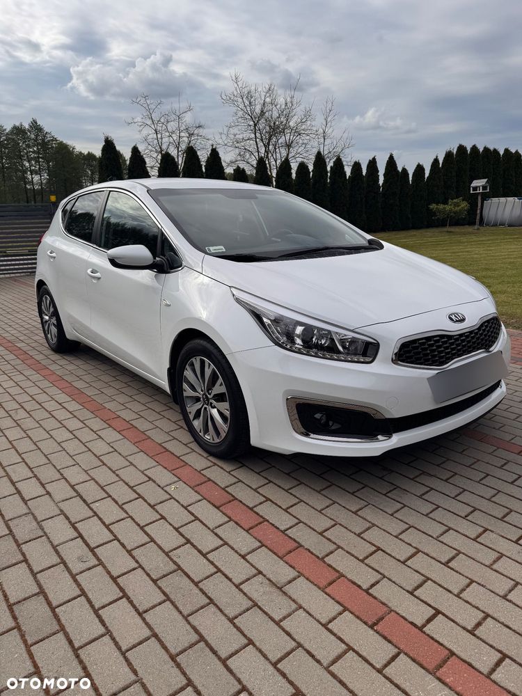 Kia Ceed - 3