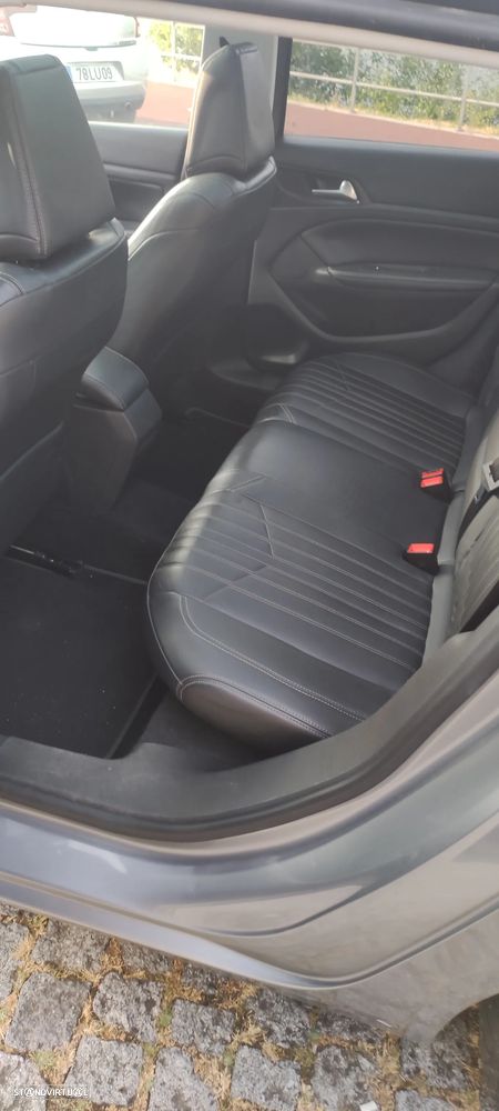 Peugeot 308 1.6 e-HDi Allure - 20