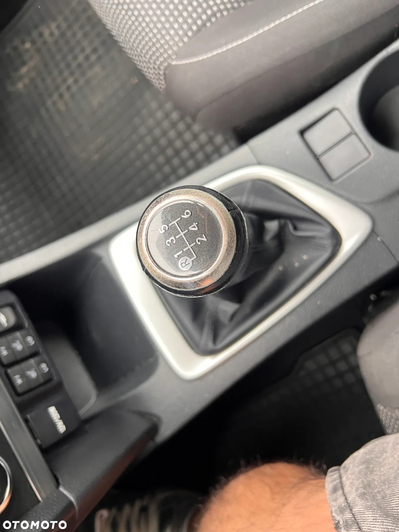 Toyota Auris - 14