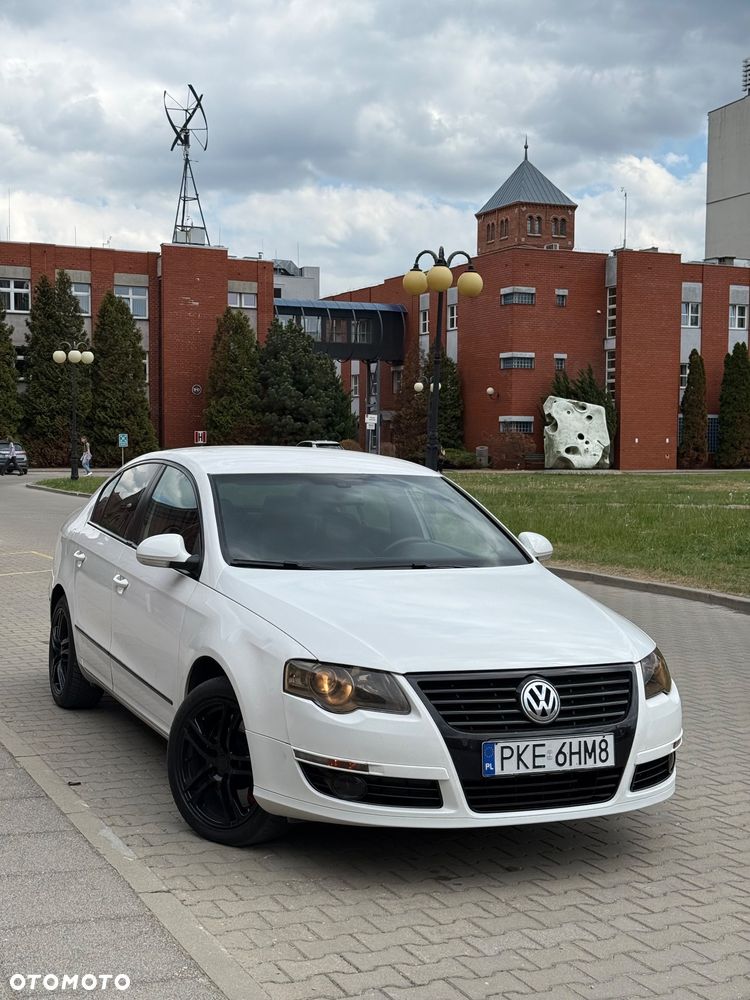 Volkswagen Passat 3.2 V6 FSI 4Mot Highline DSG - 3