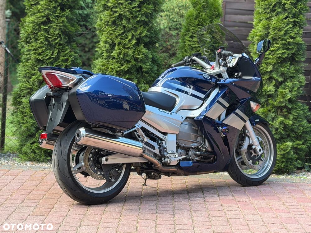 Yamaha FJR - 4