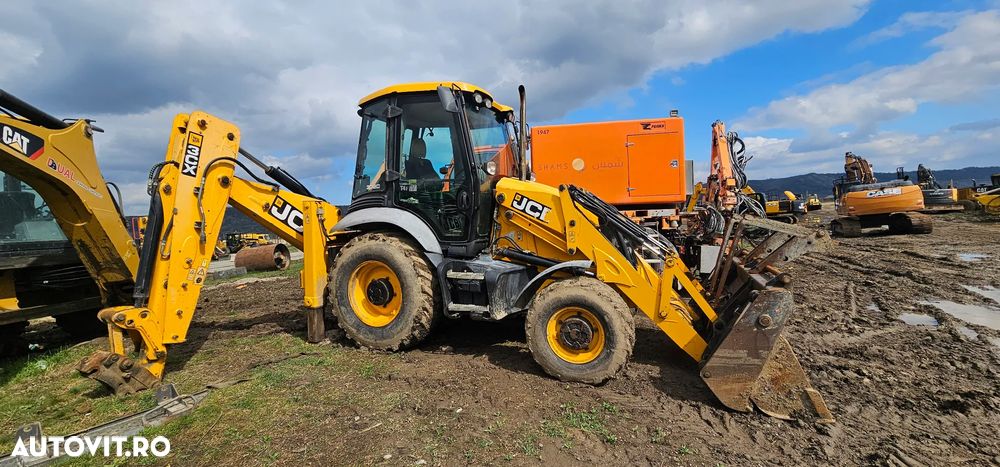 JCB 3CX Buldoexcavator - 2