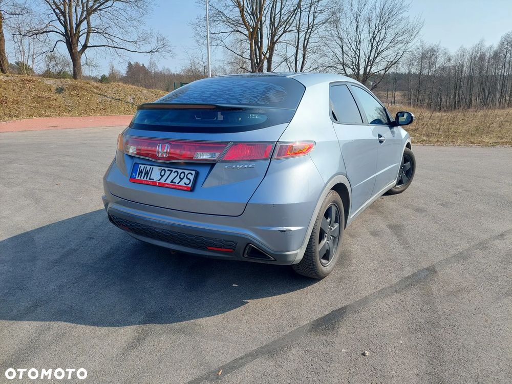 Honda Civic 1.8i-VTEC Automatik Executive - 5