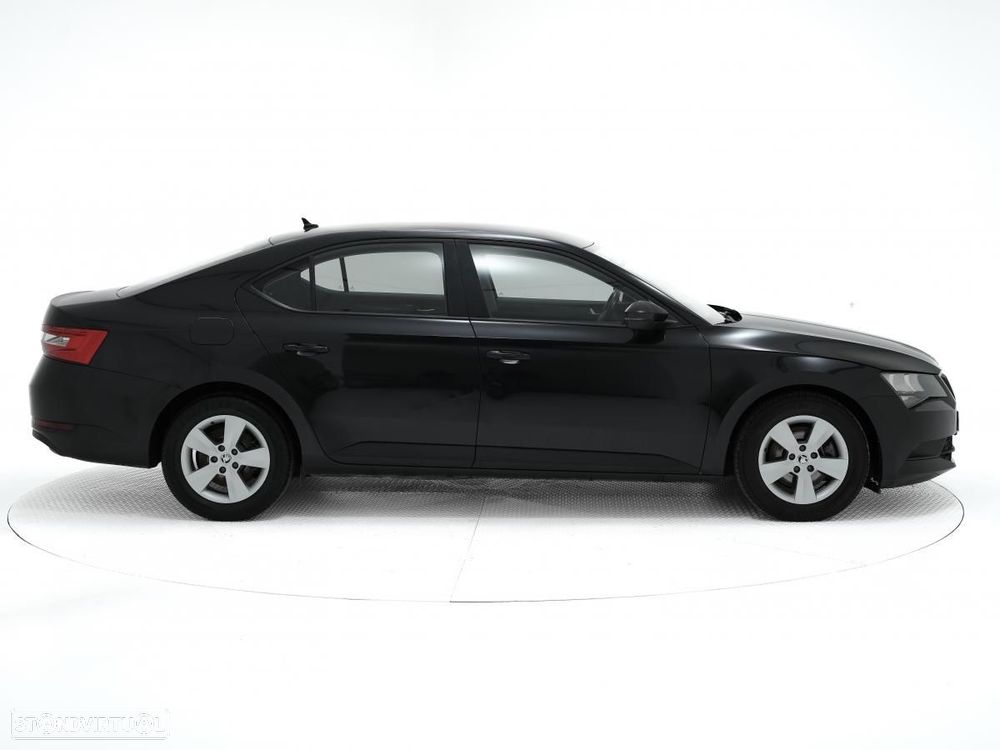 Skoda Superb 1.6 TDI Active - 2