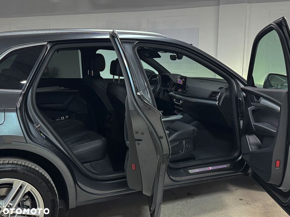 Audi Q5 40 TDI quattro S tronic S line - 24