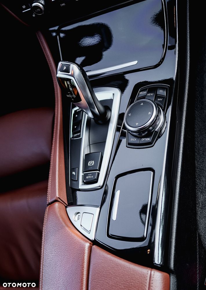 BMW Seria 5 530d xDrive - 26