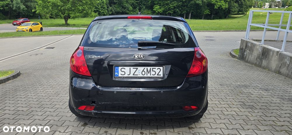 Kia Ceed - 5