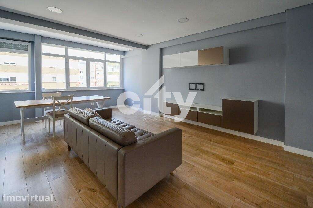 T2 Remodelado para Arrendamento | Pontinha | 80 m2 | Metro a 5 minutos - Grande imagem: 5/34