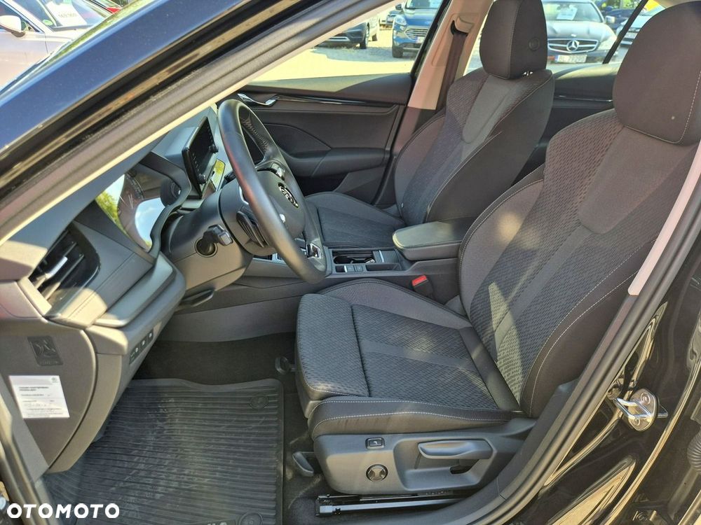 Skoda Octavia 2.0 TDI DSG Ambition - 25