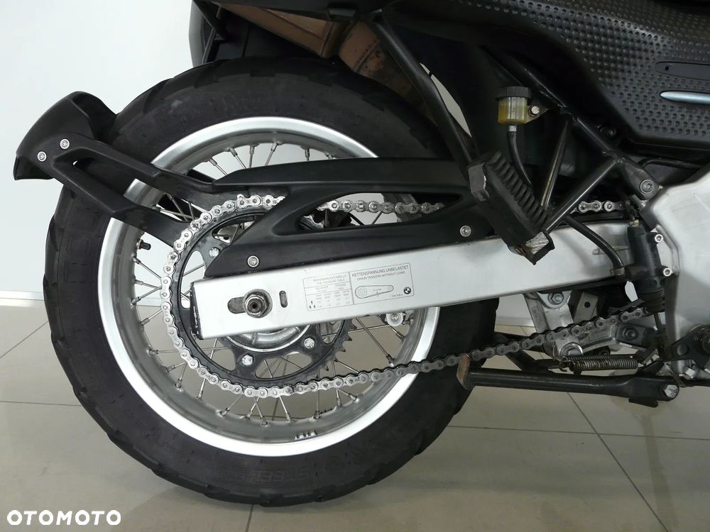BMW F - 9