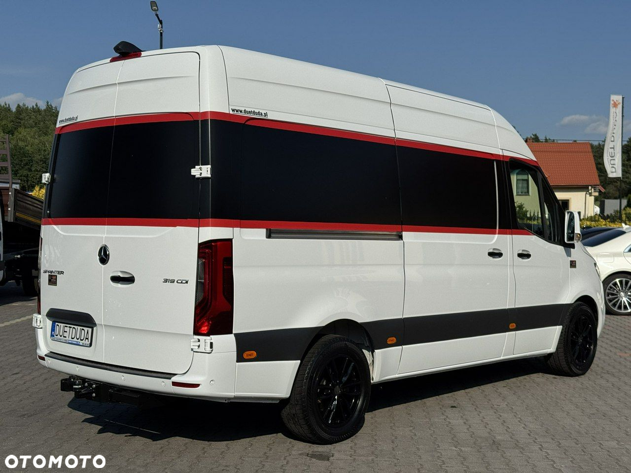 Mercedes-Benz Sprinter - 12
