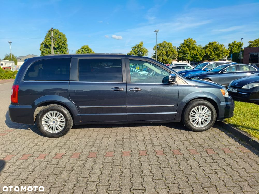 Lancia Voyager - 3