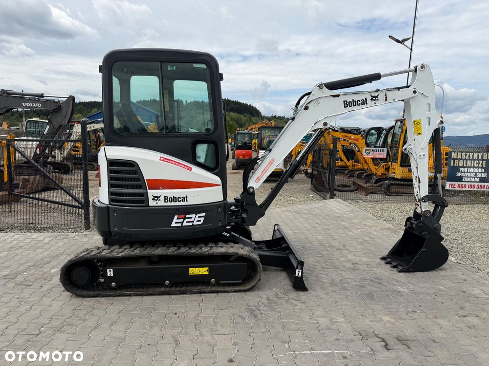 Bobcat E26 - 11