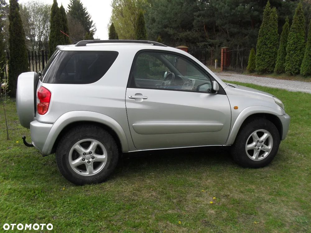 Toyota RAV4 2.0 VVT-i Sol - 18