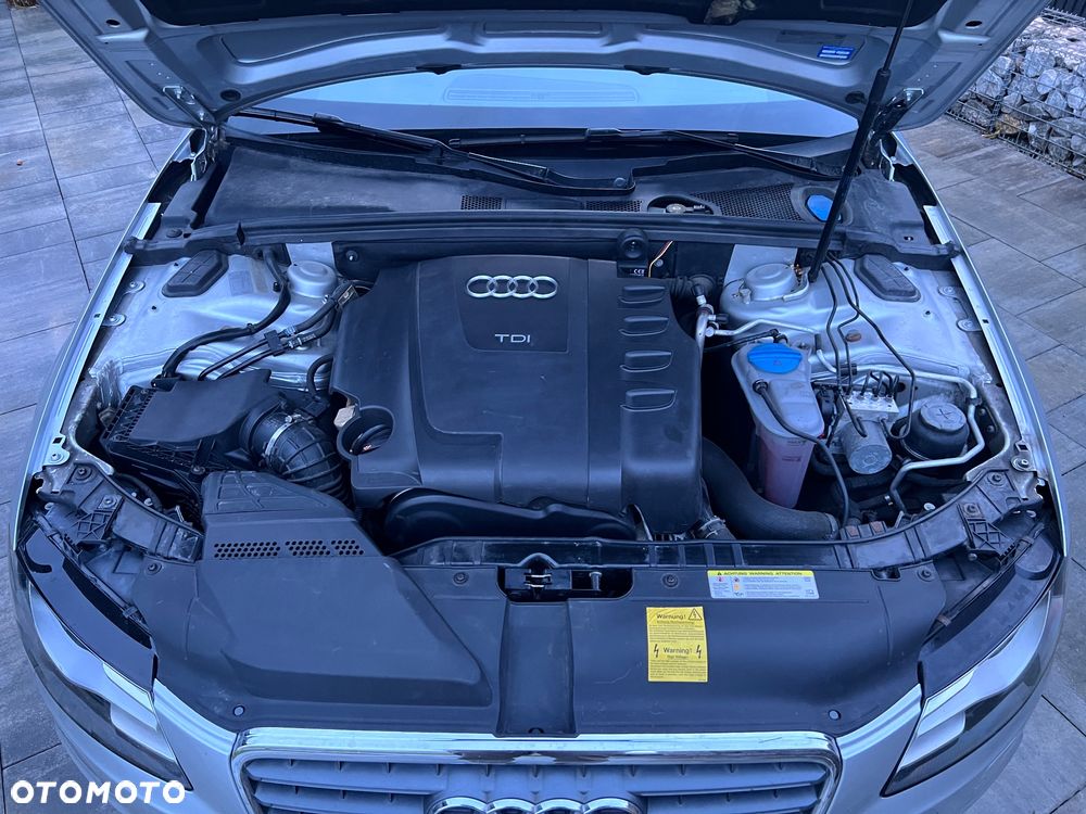 Audi A4 Avant 2.0 TDI DPF multitronic S line Sportpaket (plus) - 4