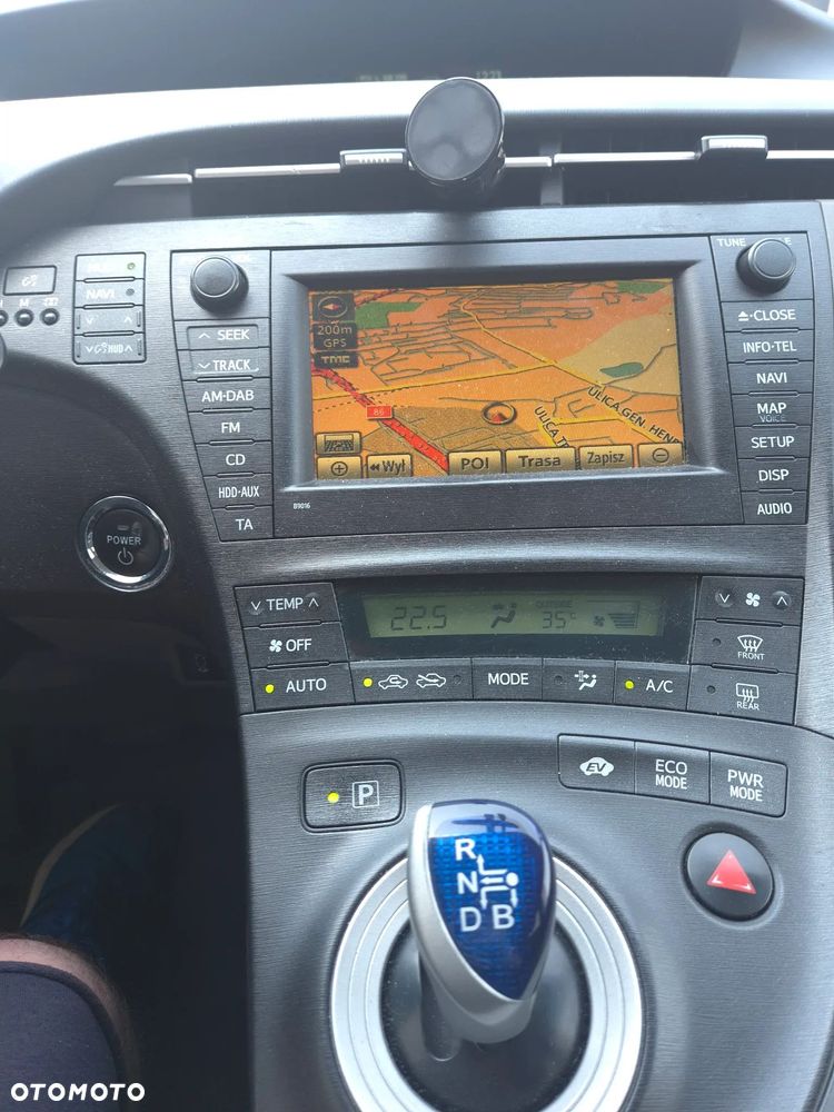 Toyota Prius 1.5 VVT-i Prestige - 18