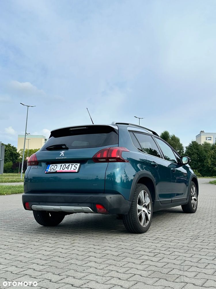 Peugeot 2008 1.2 Pure Tech Allure S&S EAT6 - 4